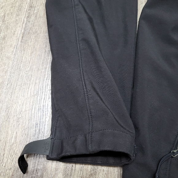 The North Face Sentinel Windstopper Jacket - Picture 5 of 12